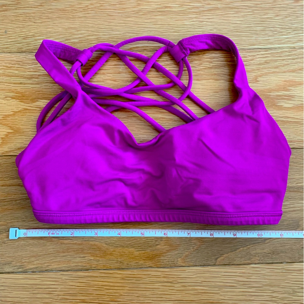 Eye catching fuschia pink lululemon sports bra